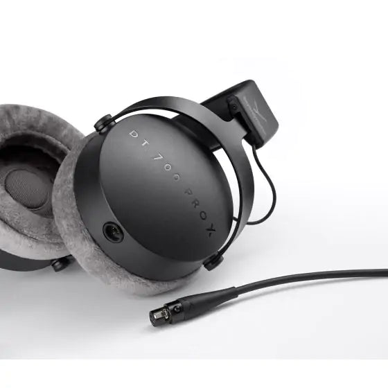 Beyerdynamic DT 700 PRO X